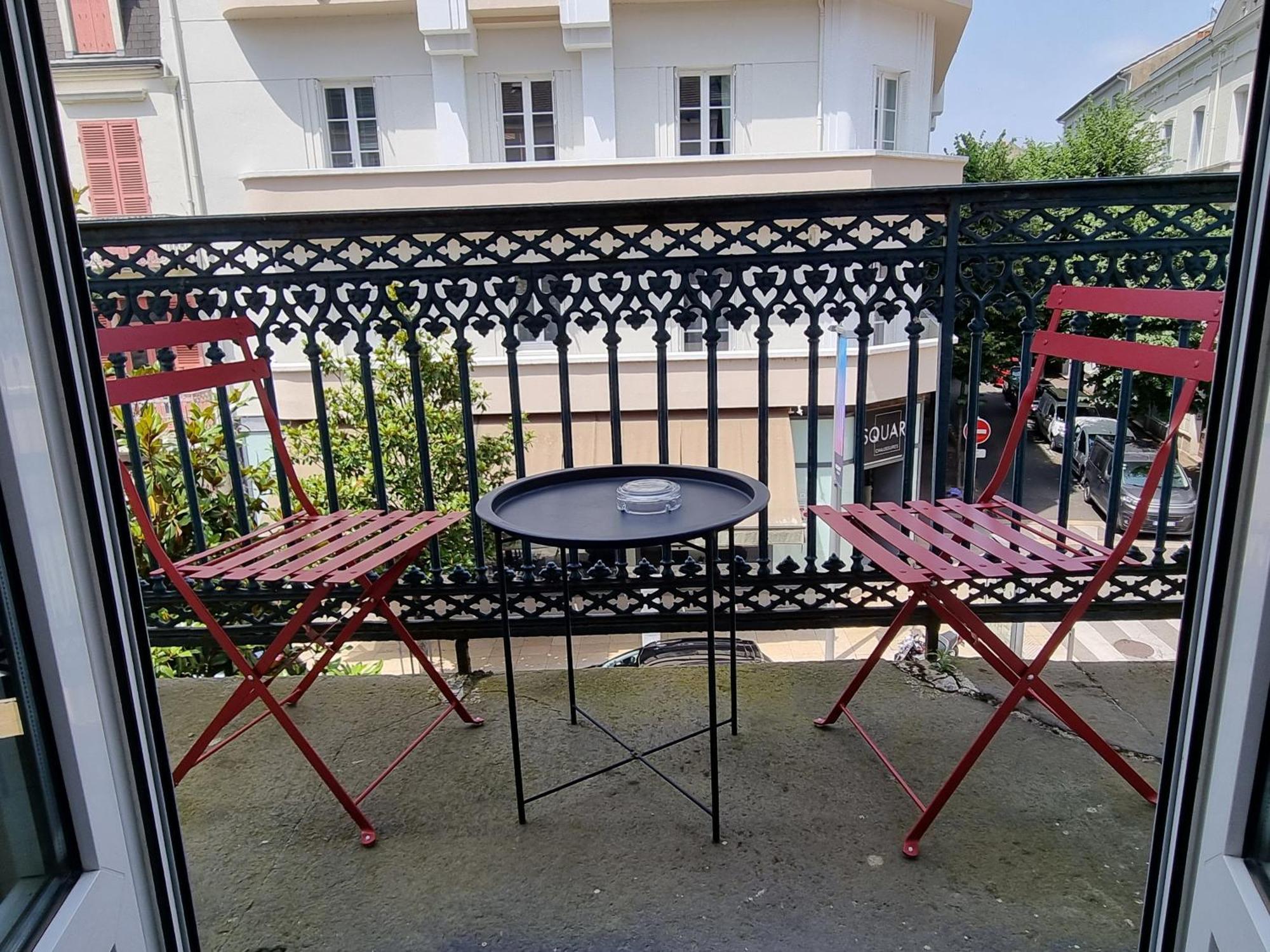 Hotel & Restaurant Le Patio ヴィシー エクステリア 写真