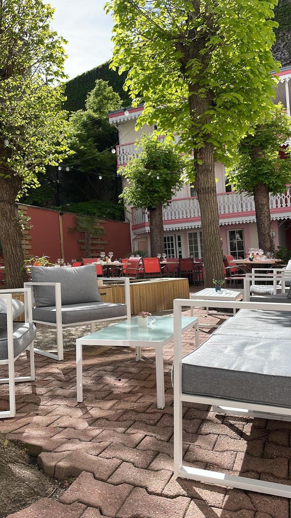 Hotel & Restaurant Le Patio ヴィシー エクステリア 写真
