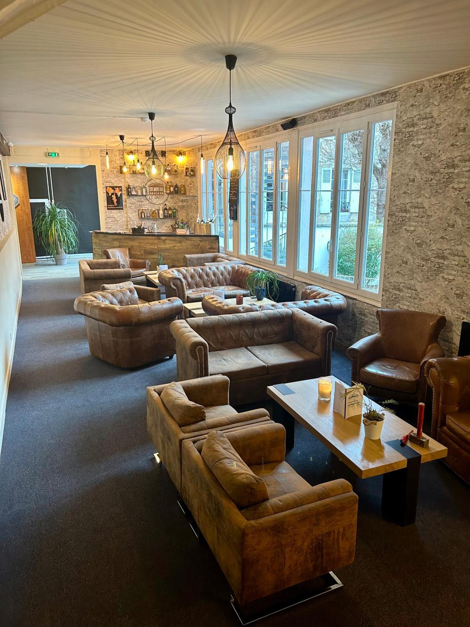 Hotel & Restaurant Le Patio ヴィシー エクステリア 写真